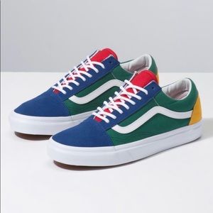 Yacht Club Vans